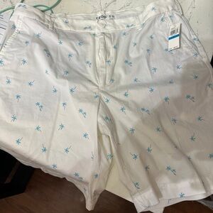 Izod White Chino Shorts with Light Blue Palm Print